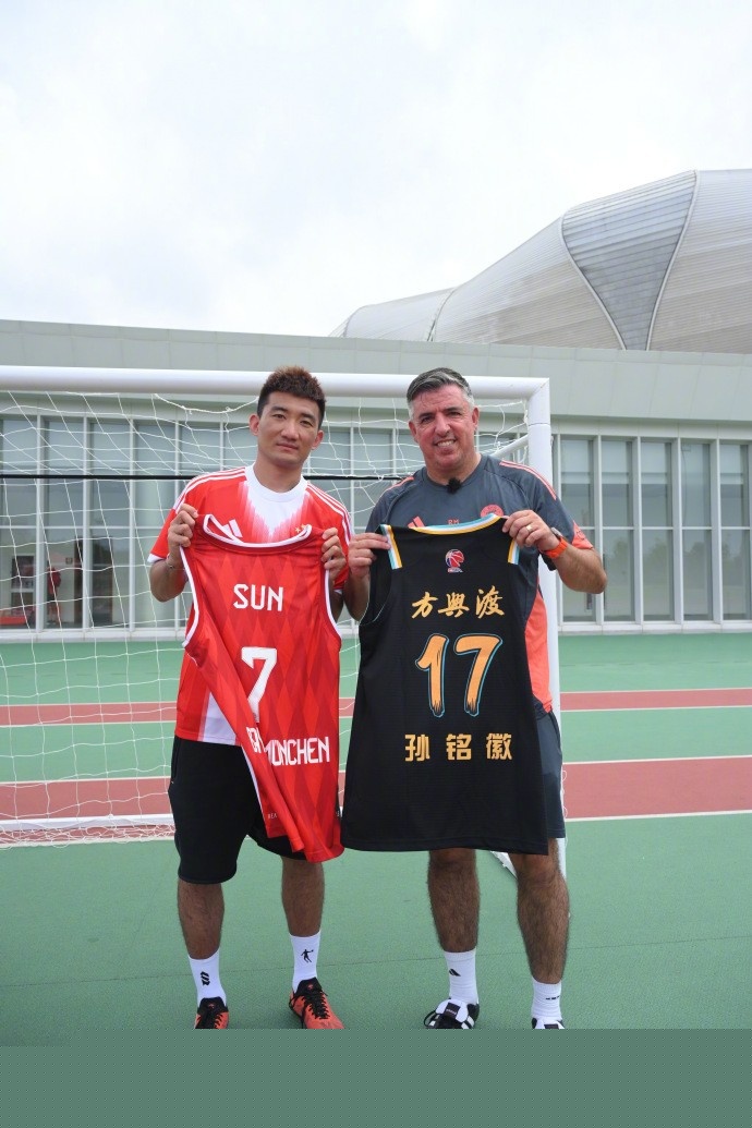 FUT Esports 和 NAVI 在 VCT 2025： EMEA 第一阶段被淘汰